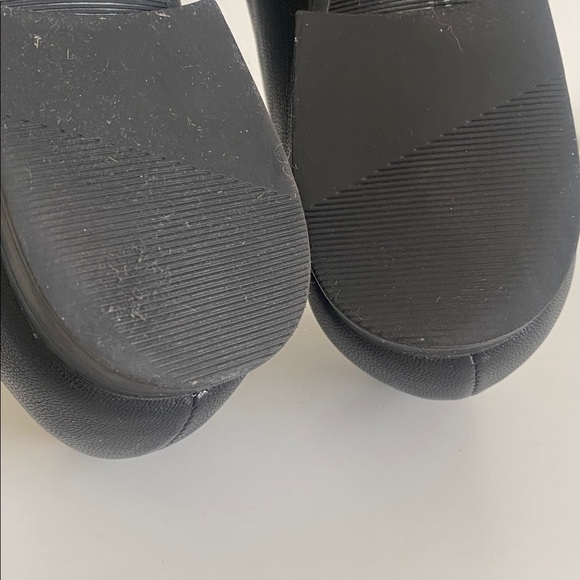 Naturalizer Black Leather Loafers - Picture 11 of 14